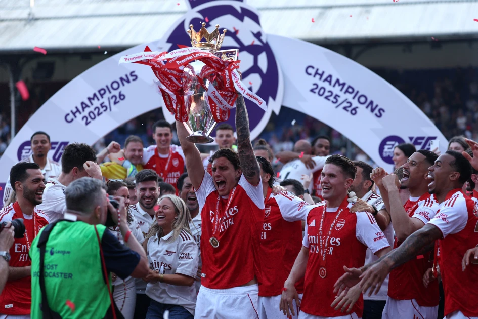 Arsenal Make Premier League History With Zero Red Cards and Penalties Conceded in Title-Winning Season Arsenal lift EPL trophy - AFP